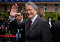 Ecuador: presidente lanza referendo sobre varios temas