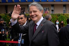Ecuador: presidente lanza referendo sobre varios temas