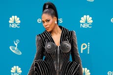 Premios Emmy 2022: Las estrellas mejor vestidas de la alfombra roja de este año