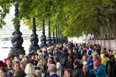 Reina Isabel – en vivo: Miles de dolientes dan su último adiós a Isabel II en Westminster