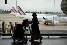 Huelga de controladores aéreos cancela vuelos en Francia