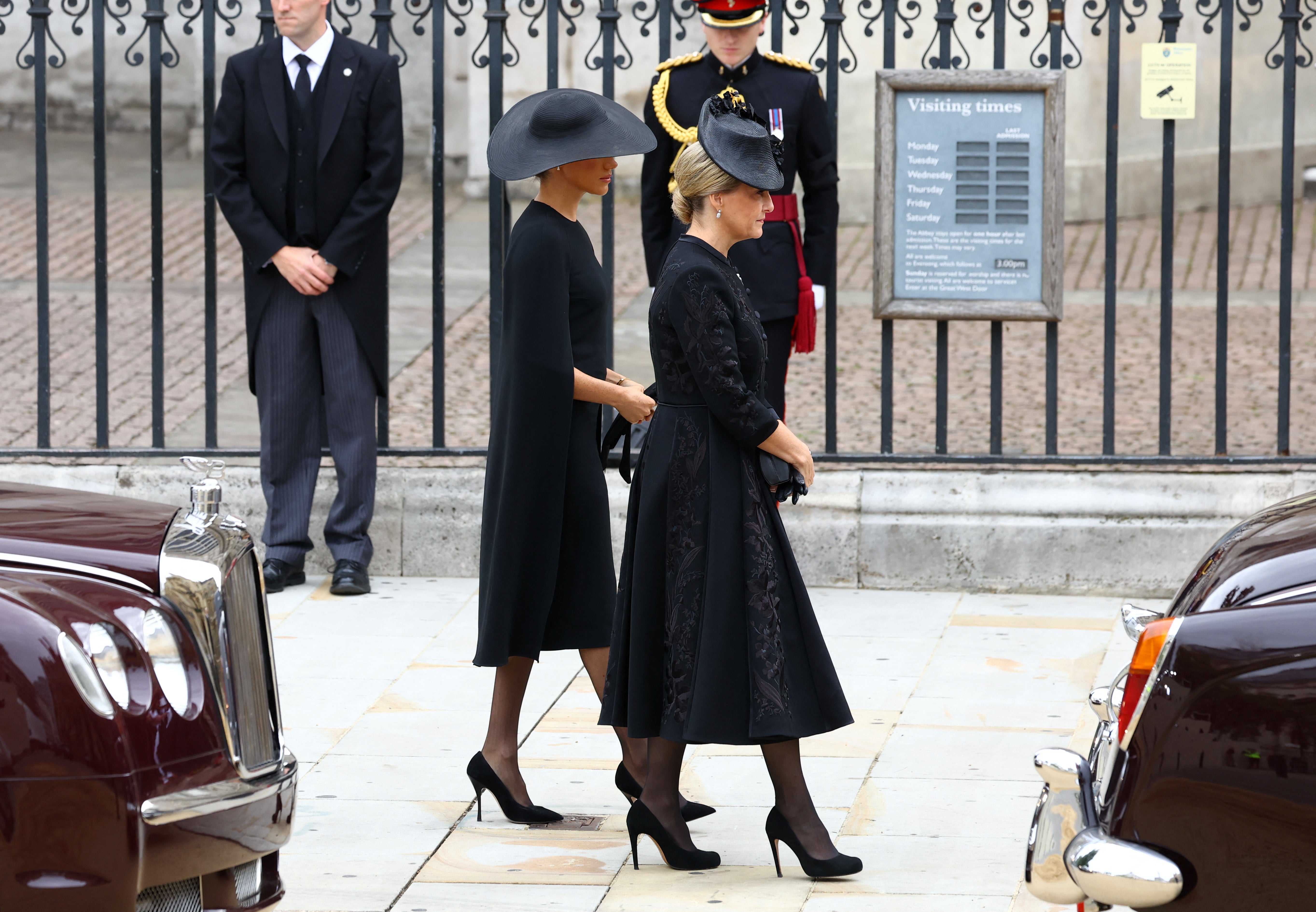 La duquesa de Sussex llega a la Abadía de Westminster