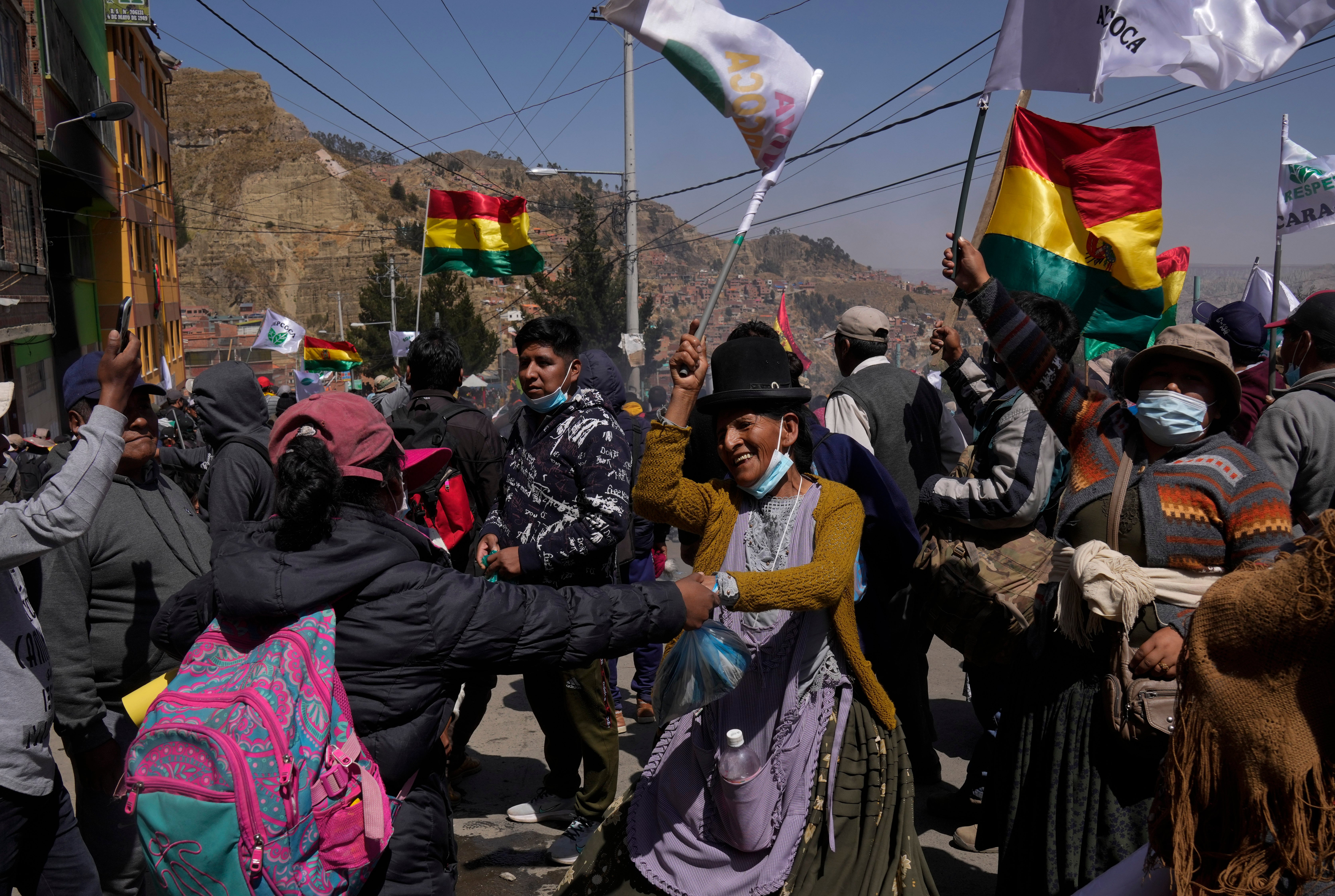 AP EXPLICA: ¿Por qué protestan los cocaleros en Bolivia?