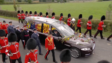 Reina Isabel – en vivo: Ceremonia funeraria comienza en el Castillo de Windsor antes del entierro de la reina