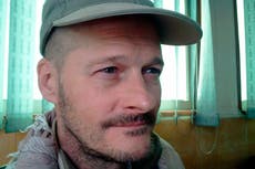 Estadounidense liberado por Talibán en canje, dice familia