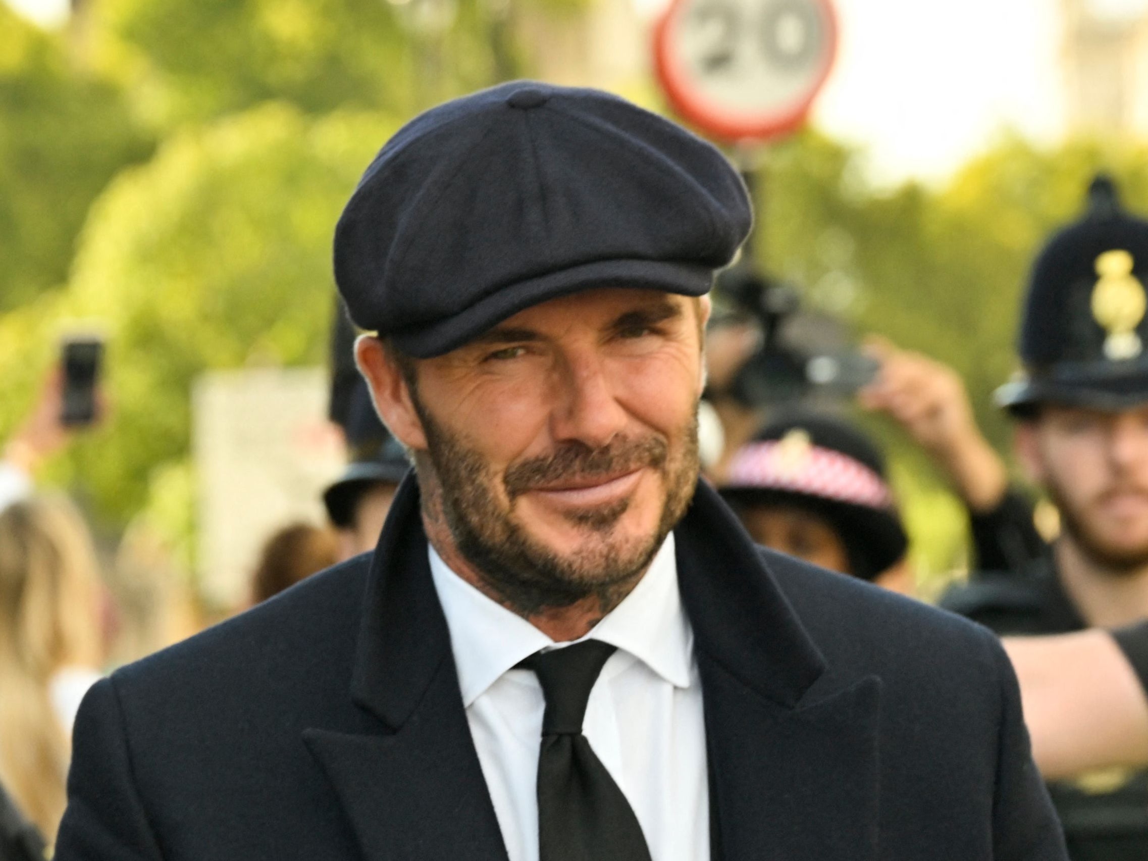 David Beckham deja Westminster tras prestar sus respetos a la reina Isabel II