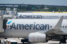 Hackers acceden a datos de clientes de American Airlines