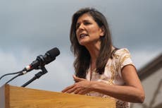 Nuevo libro afirma que Trump se negó a nombrar a Nikki Haley secretaria de Estado por un “problema de cutis”