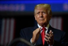 Trump comparte un torrente de publicaciones a favor de su candidatura para 2024