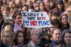 Activistas jóvenes realizan "huelga climática" en 4 ciudades