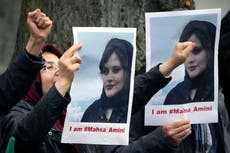 Irán cita embajadores de GB y Noruega en medio de protestas