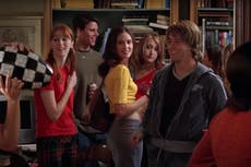 Su hermana le roba a su esposa, la gente no puede creer que él no vea el problema