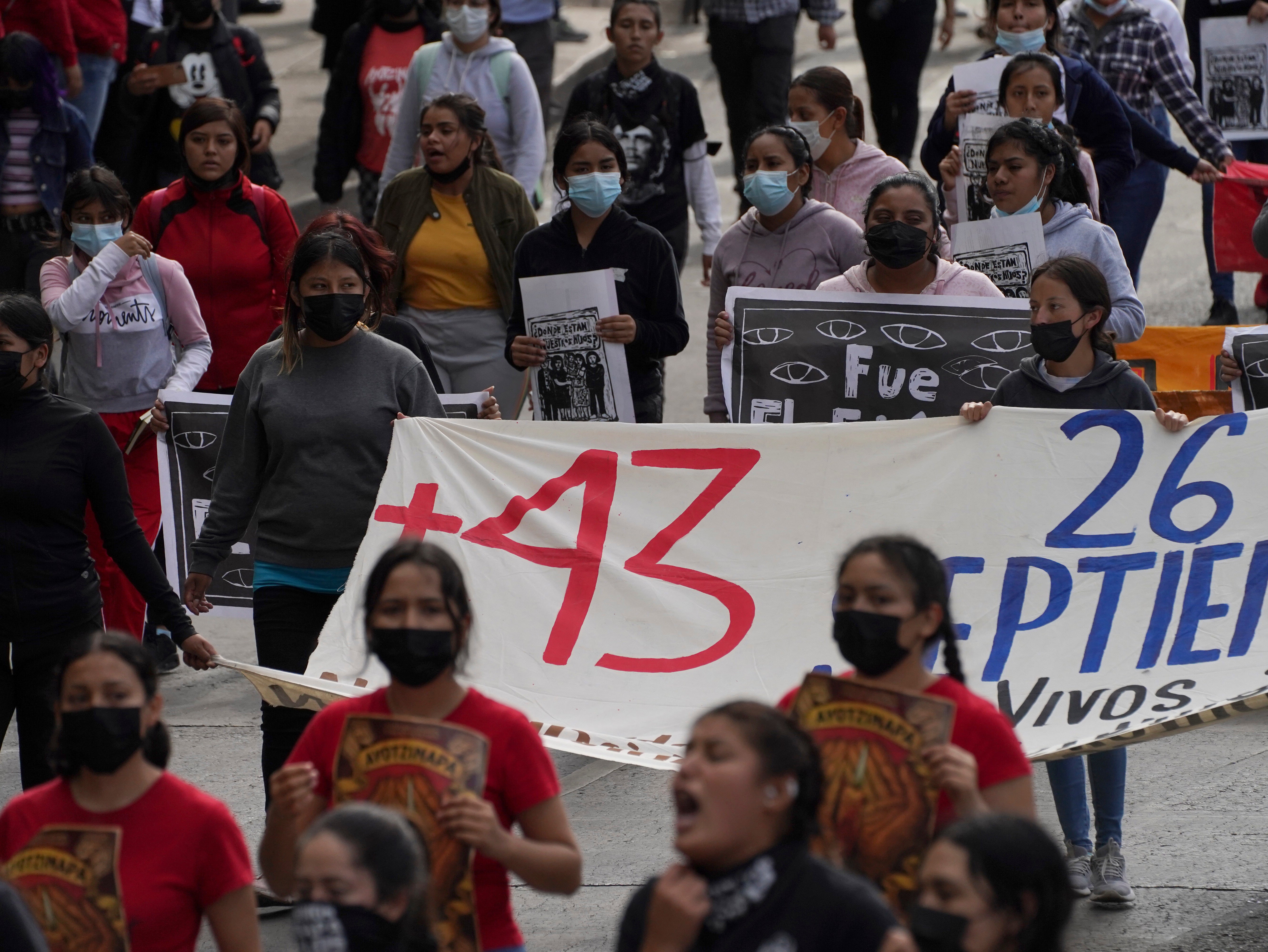 Alejandro Encinas admite que puede haber pruebas fabricadas en su informe sobre Ayotzinapa