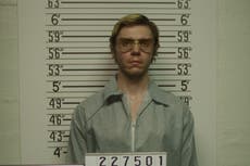 ¿Cómo murió Jeffrey Dahmer y quién es su asesino Christopher Scarver?