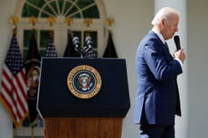 Casa Blanca trata de explicar por qué Biden saludó en un evento contra el hambre a una congresista fallecida