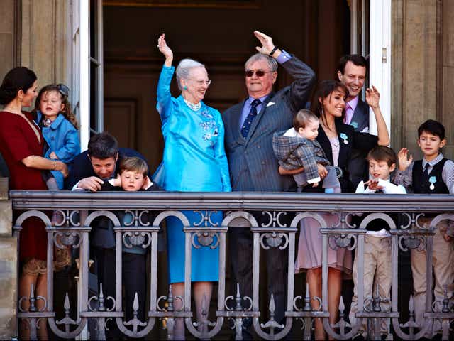 La reina Margarita II de Dinamarca despoja a cuatro nietos de títulos reales