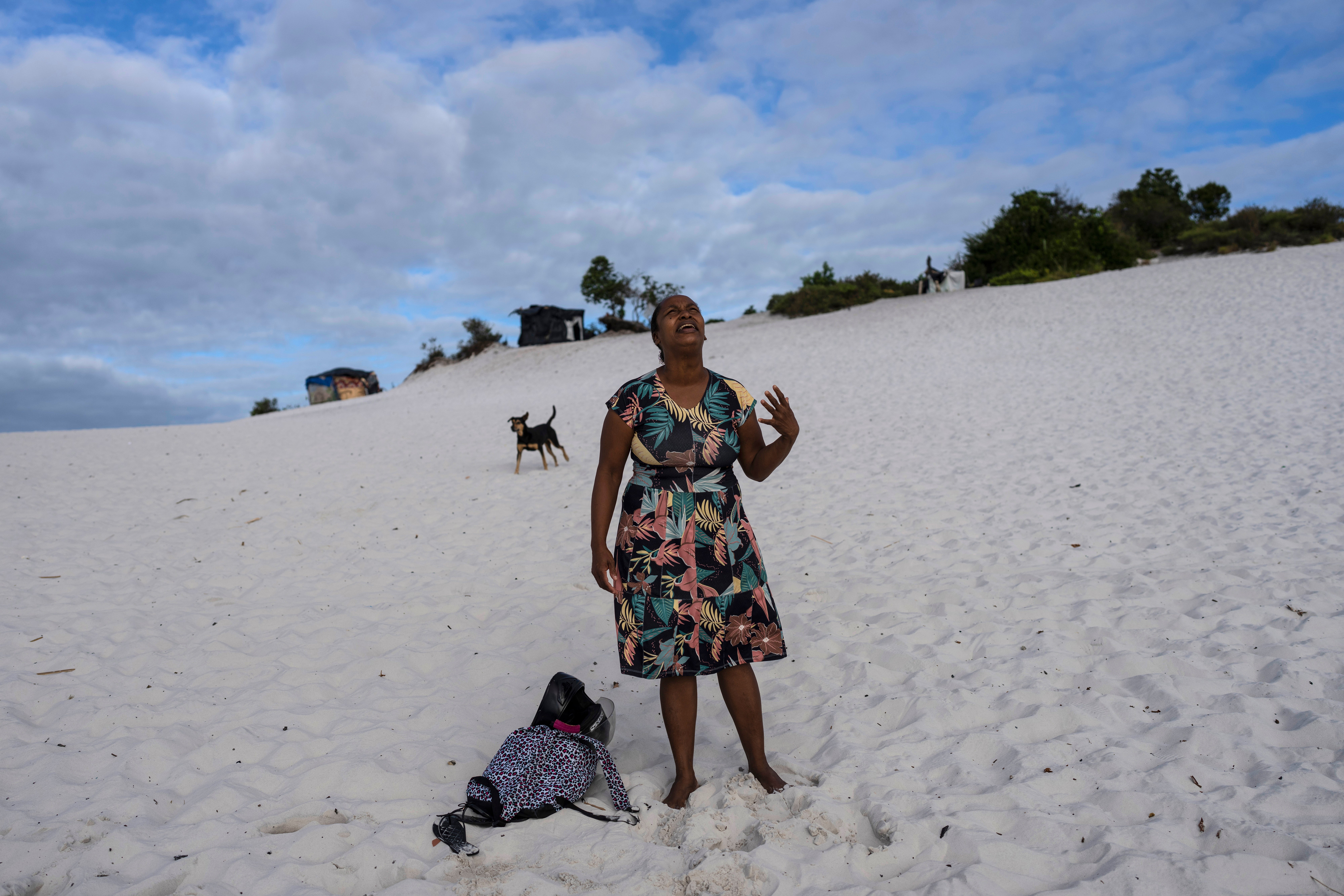 BRASIL-DUNAS SAGRADAS-DISPUTA