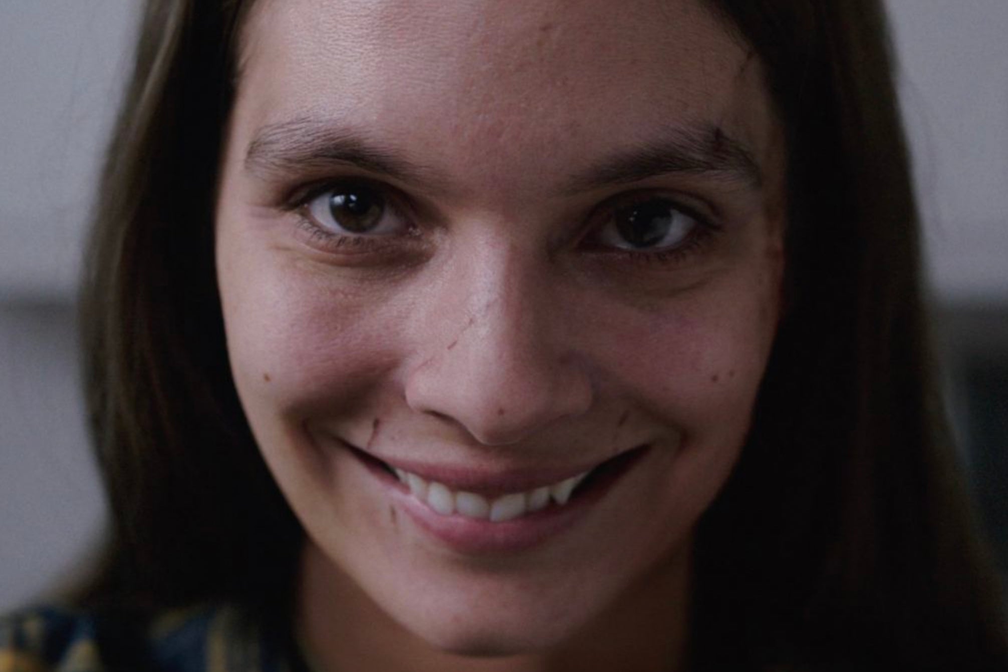 Reseña de ‘Smile’: una sola sonrisa macabra no es suficiente para sostener una película de terror 