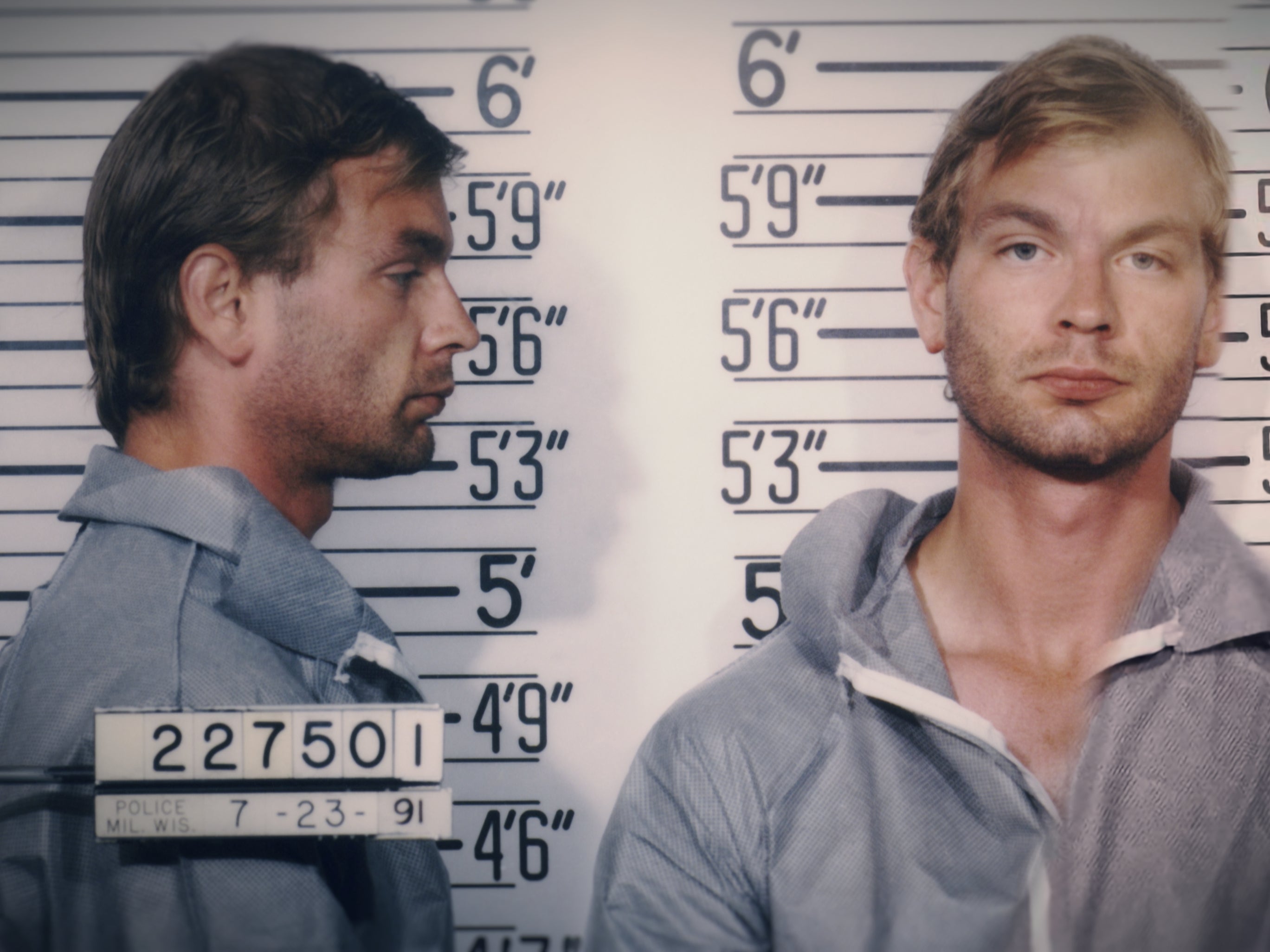 Foto policial de Jeffrey Dahmer, según aparece en Conversations with a Killer: The Jeffrey Dahmer Tapes