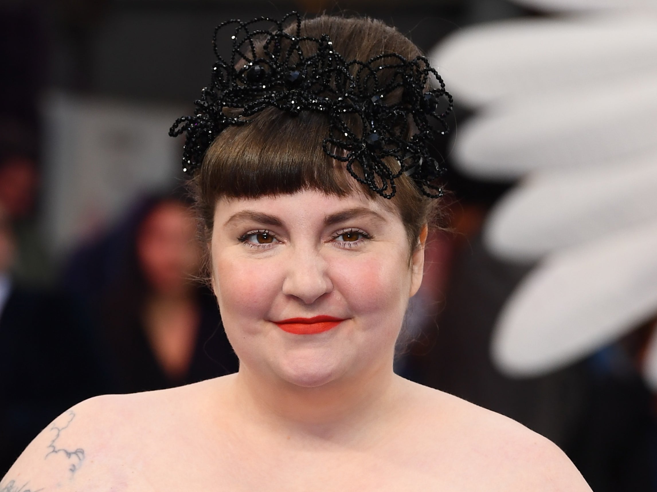 Lena Dunham hace extraña solicitud para el desfile del orgullo de NYC