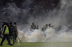 Indonesia tiene un largo historial de tragedias en el fútbol