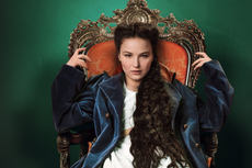Netflix presenta otra historia real, pero esta vez, es de amor: ‘The Empress’