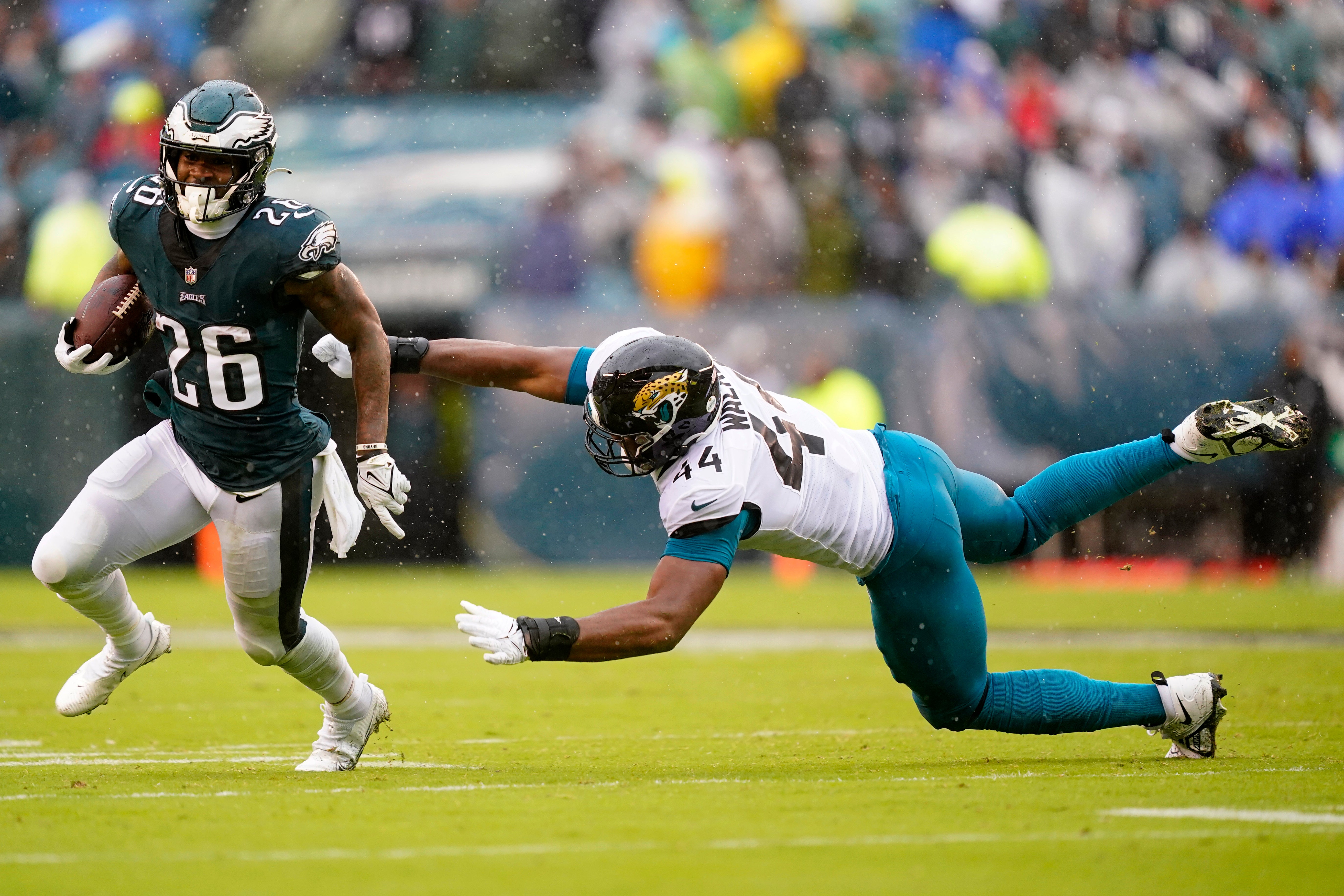 Eagles se mantienen fuertes e invictos en la NFL Independent Español