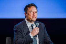 Elon Musk llama a Truth Social una “cámara de eco derechista” que debería llevar el nombre de Trump