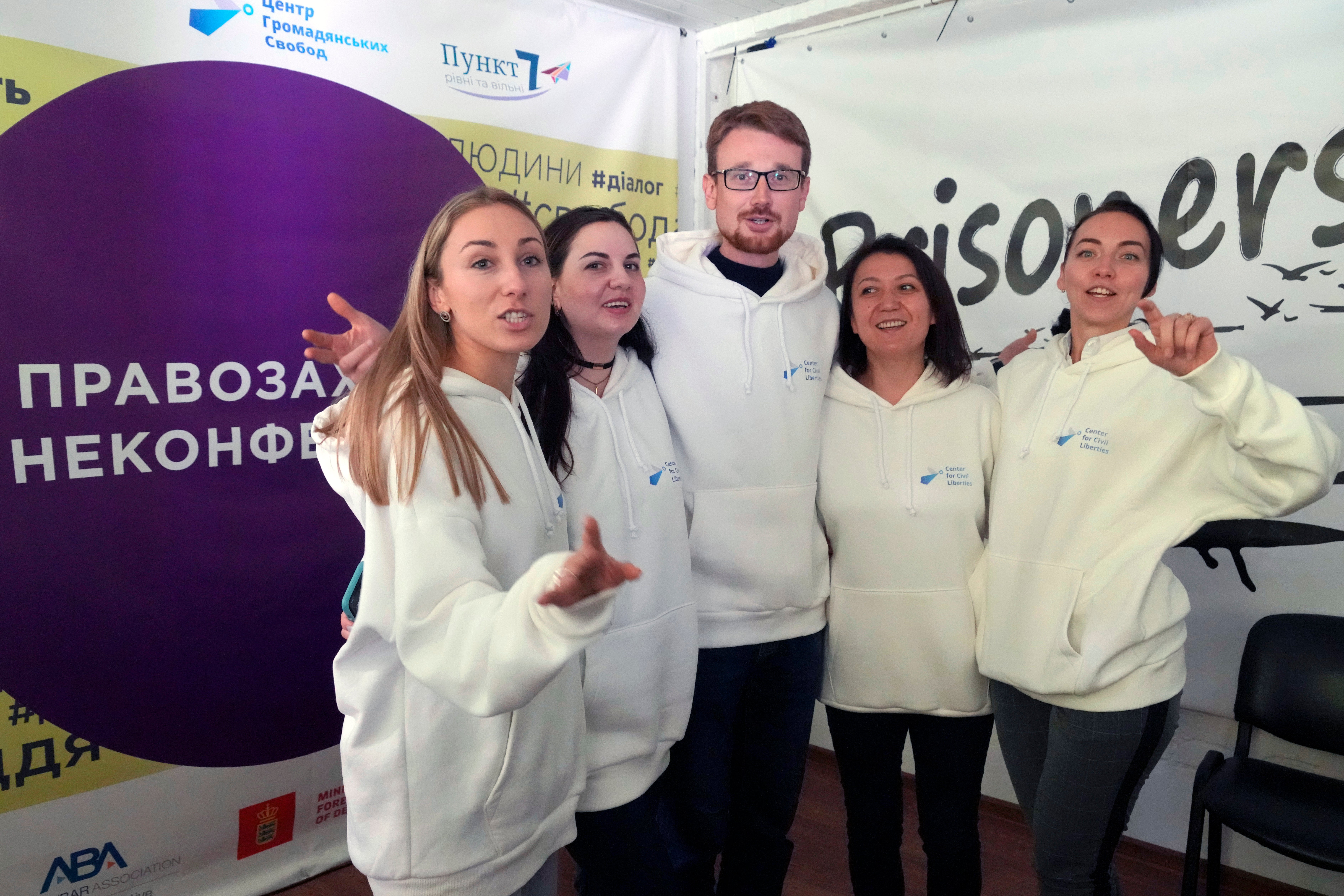 NOBEL-PAZ-REACCIONES