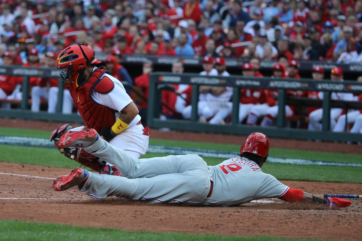 Turner, Castellanos y Realmuto aportan jonrones; Filis doblegan 6