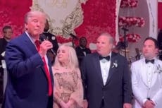 Se burlan de Trump por dar un discurso de boda que trata sobre sí mismo: “Qué patético”