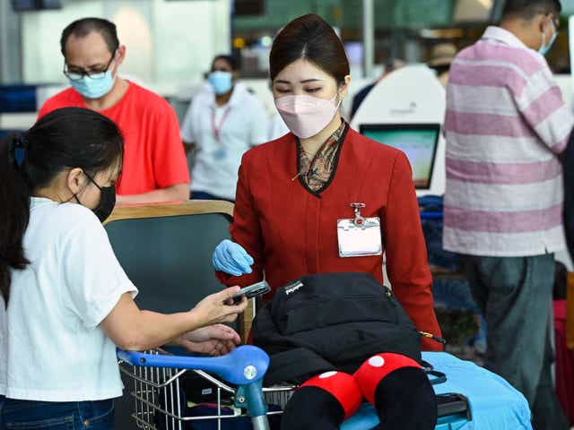 El Ministerio de Salud de Singapur dijo que es probable que la ola XBB de Covid en el país alcance un máximo de 15,000 casos diarios a mediados de noviembre.