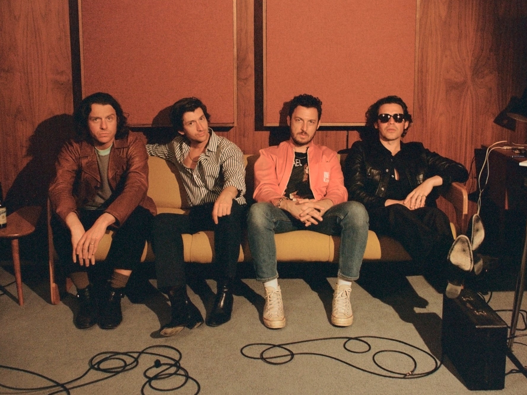Arctic Monkeys en una imagen promocional de su nuevo álbum ‘The Car’
