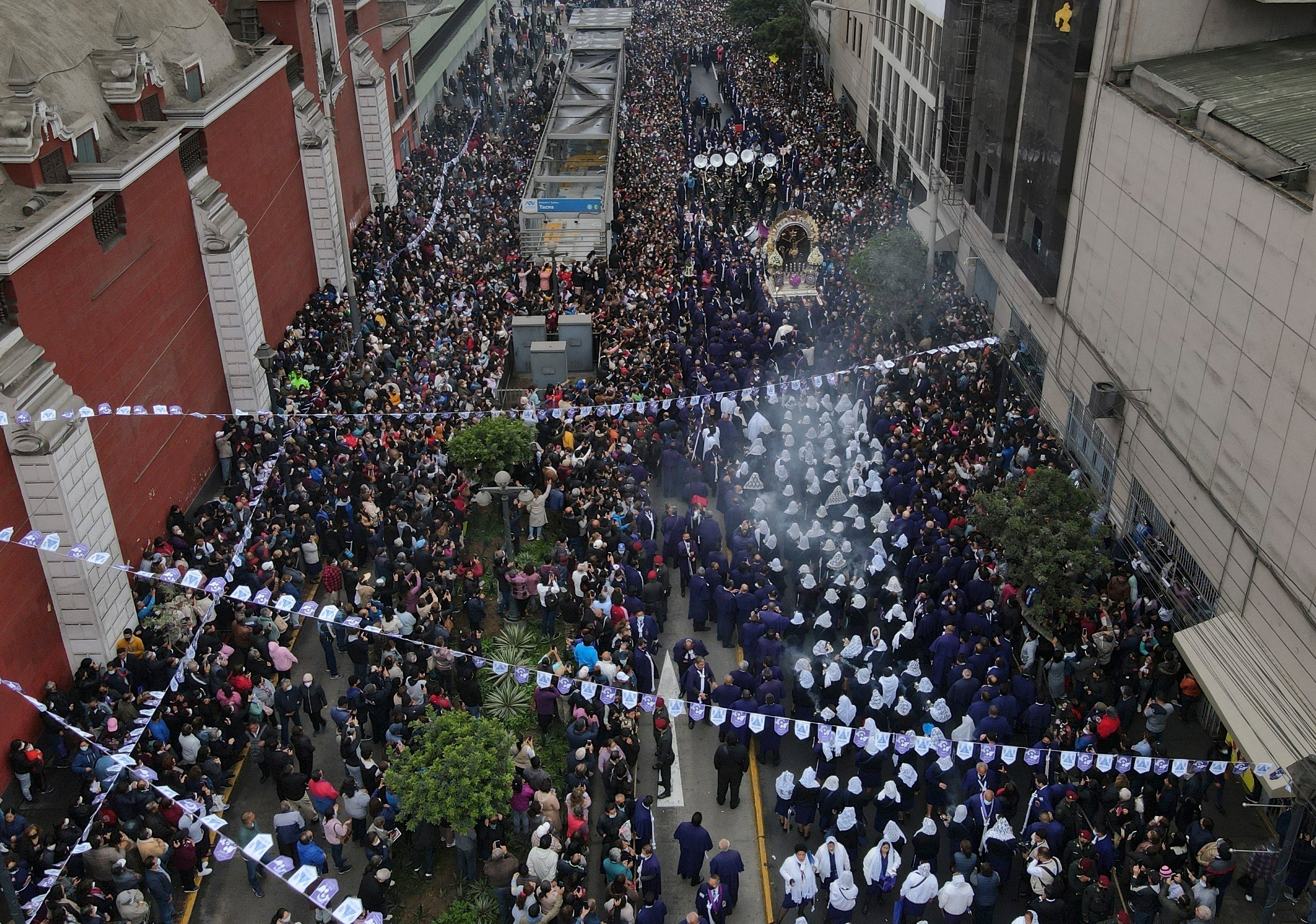 PERÚ-SEÑOR DE LOS MILAGROS