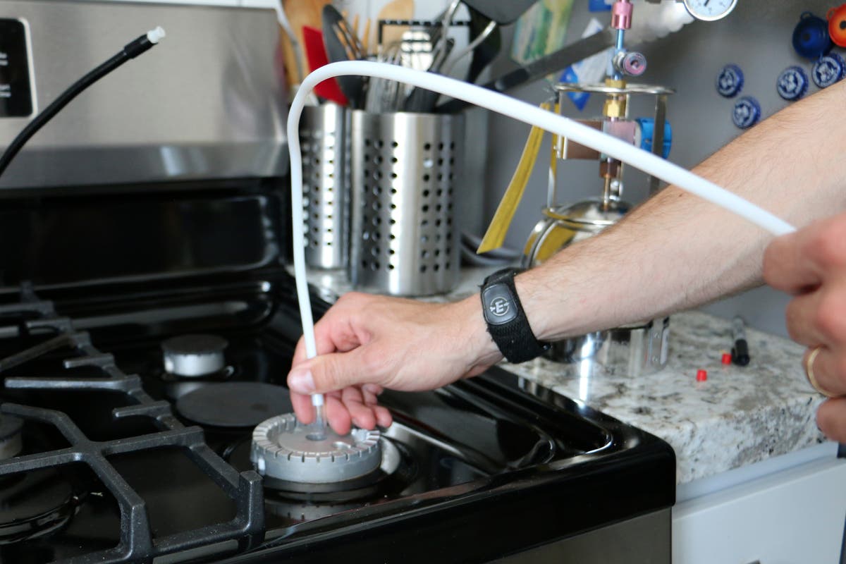 Las cocinas de gas pueden emitir más benceno cancerígeno que el humo del  tabaco
