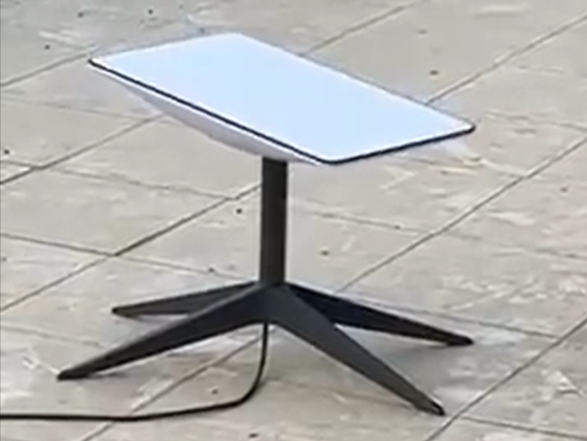 Contrabandean antenas de Starlink en Irán para eludir la censura de Internet del gobierno