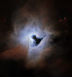 Nueva imagen del telescopio Hubble revela un “ojo de cerradura” cósmico gigante en la oscuridad del espacio 