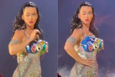 Katy Perry responde a las teorías de los fans sobre su ojo “paralizado”