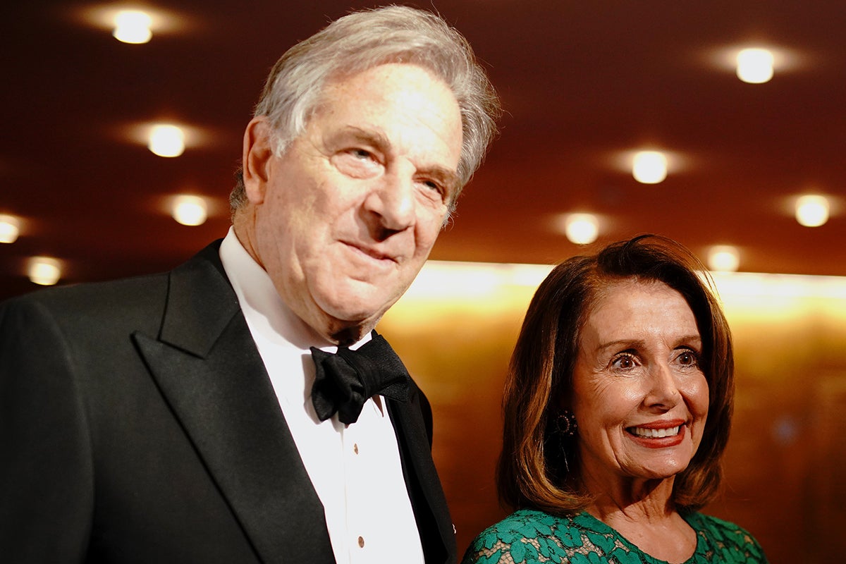 Paul Pelosi con su esposa, Nancy Pelosi