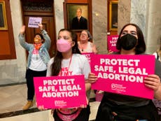 Votantes de Kentucky rechazan enmienda contra el aborto