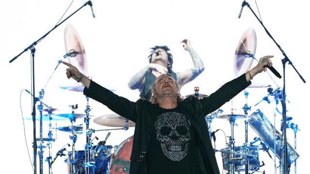 MANÁ