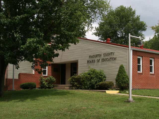 El distrito escolar del condado de Magoffin en Kentucky reportó 18 estudiantes heridos en un accidente de autobús