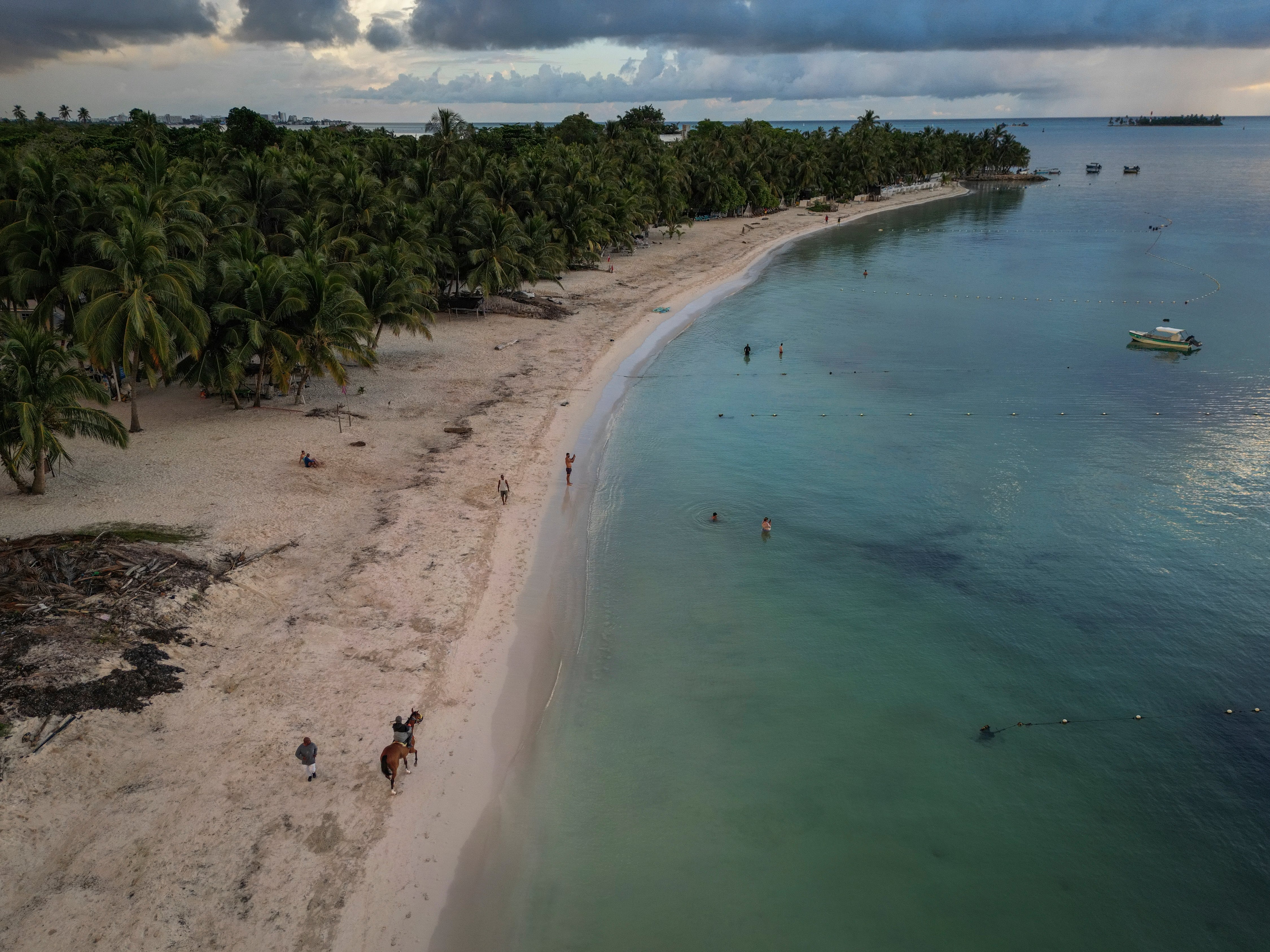 COLOMBIA-CARRERA DE CABALLOS