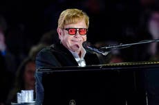 Elton John vuelve al origen en LA para su gira de despedida