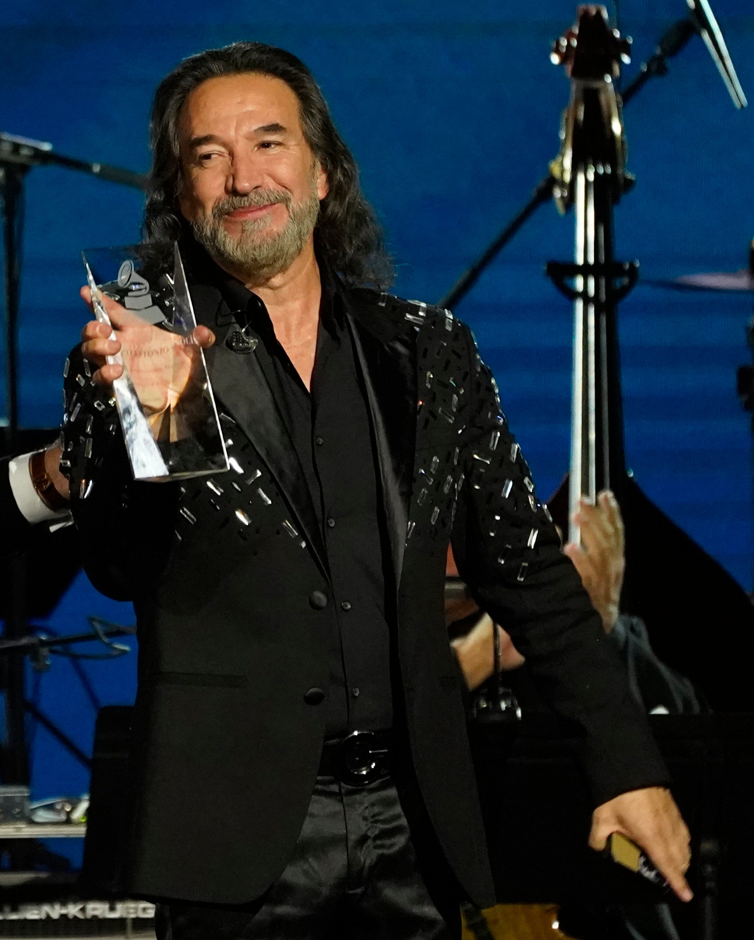 LATIN GRAMMY-PERSONA DEL AÑO