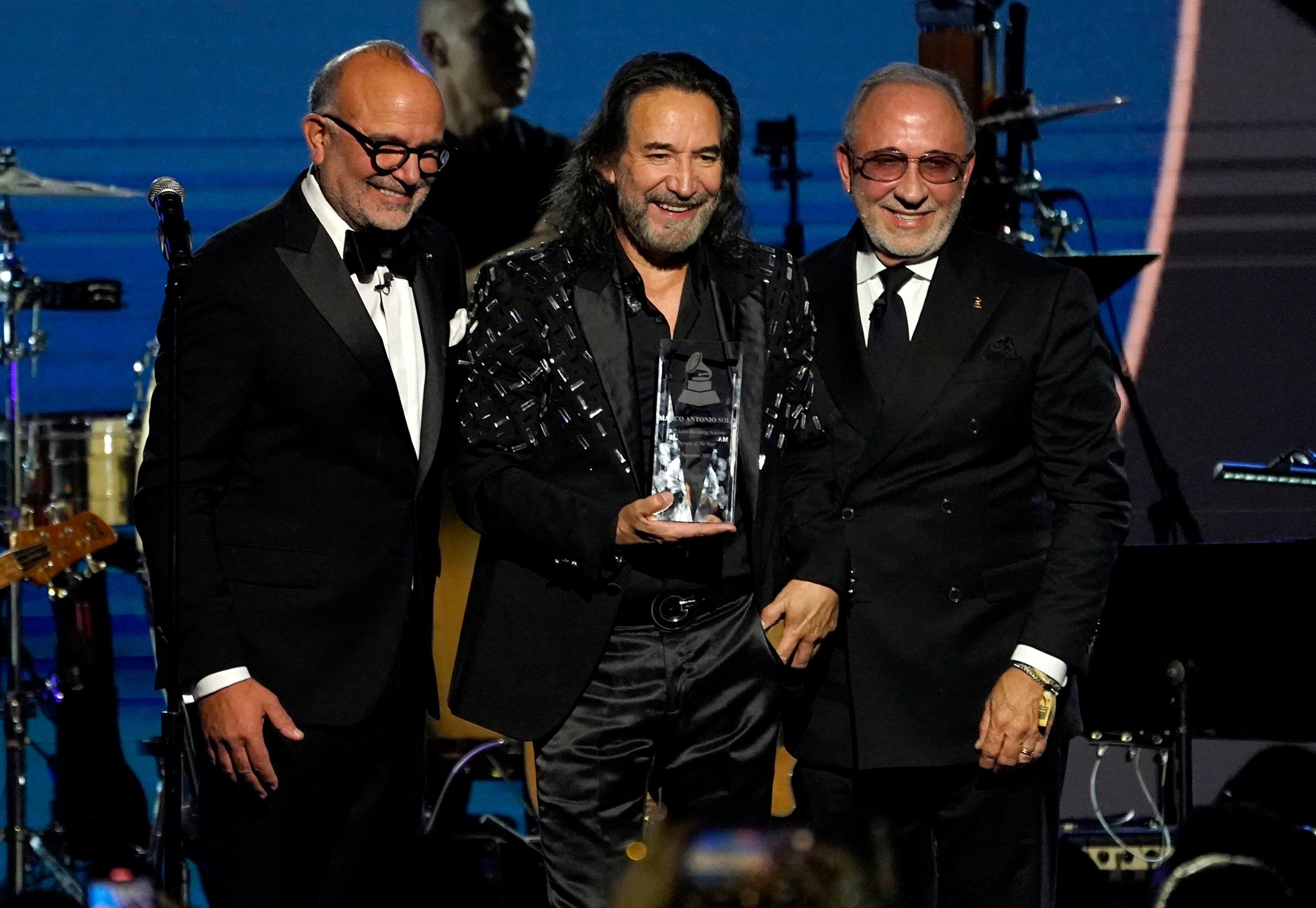 LATIN GRAMMY-PERSONA DEL AÑO