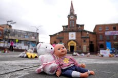 Denuncian abuso infantil en Colombia con acto con juguetes