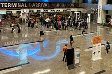 Pasajeros que hacen escala en Qatar no pueden entrar al país si no tienen boletos para el Mundial