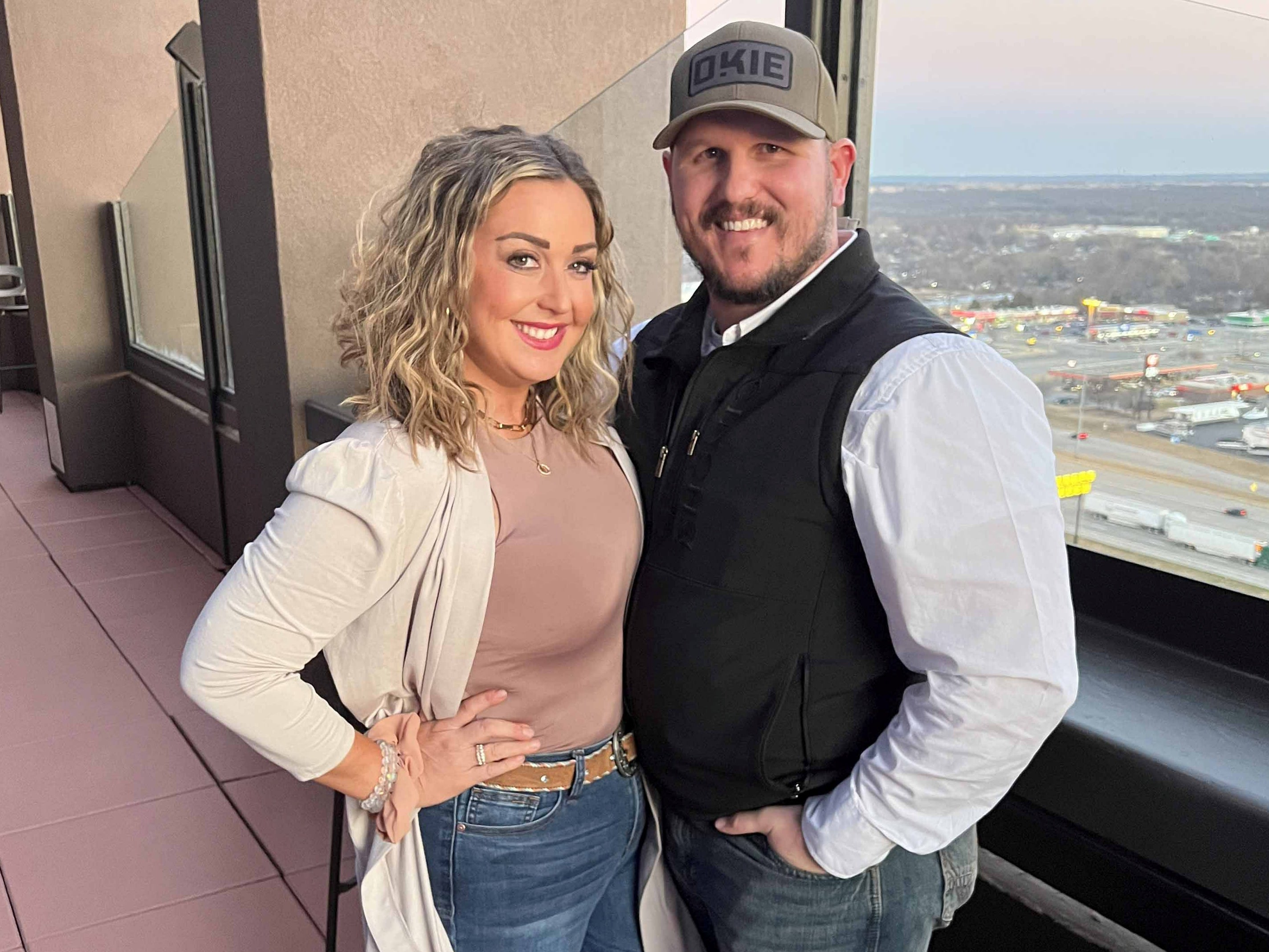 Cáncer de tiroides: una madre “sana y en forma” comparte los 4 síntomas que ignoró de la enfermedad