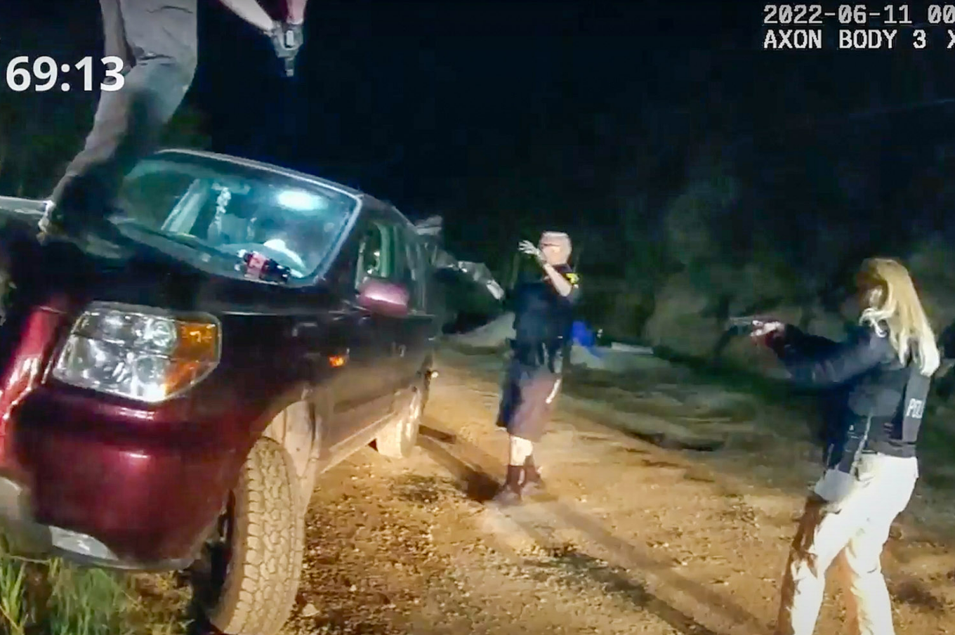 Las grabaciones de las cámaras ocultas de los agentes de Colorado muestran la interacción con Christian Glass (22), durante la cual su familia cree que estaba sufriendo una crisis nerviosa